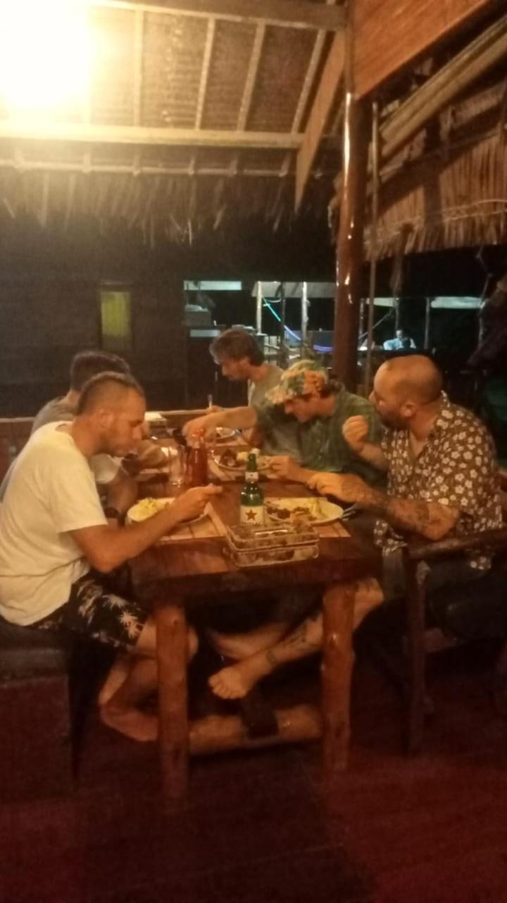 Mentawai Ebay Playground Surfcamp Villa Masokut Exterior foto
