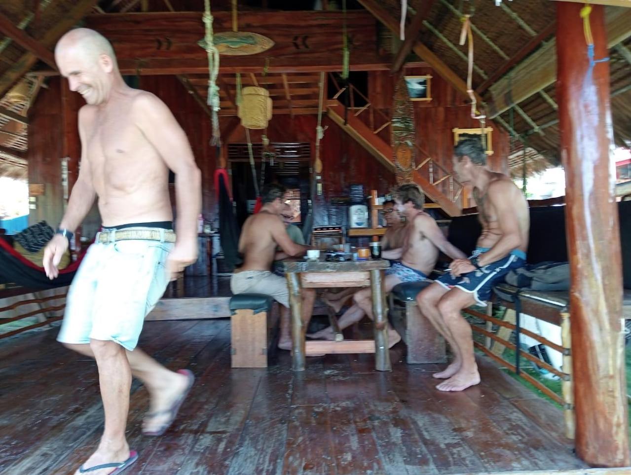 Mentawai Ebay Playground Surfcamp Villa Masokut Exterior foto